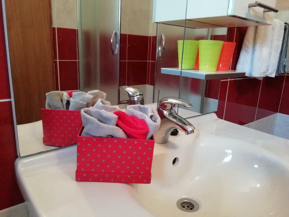 Apartments 4 Me Trogir Bagian luar foto